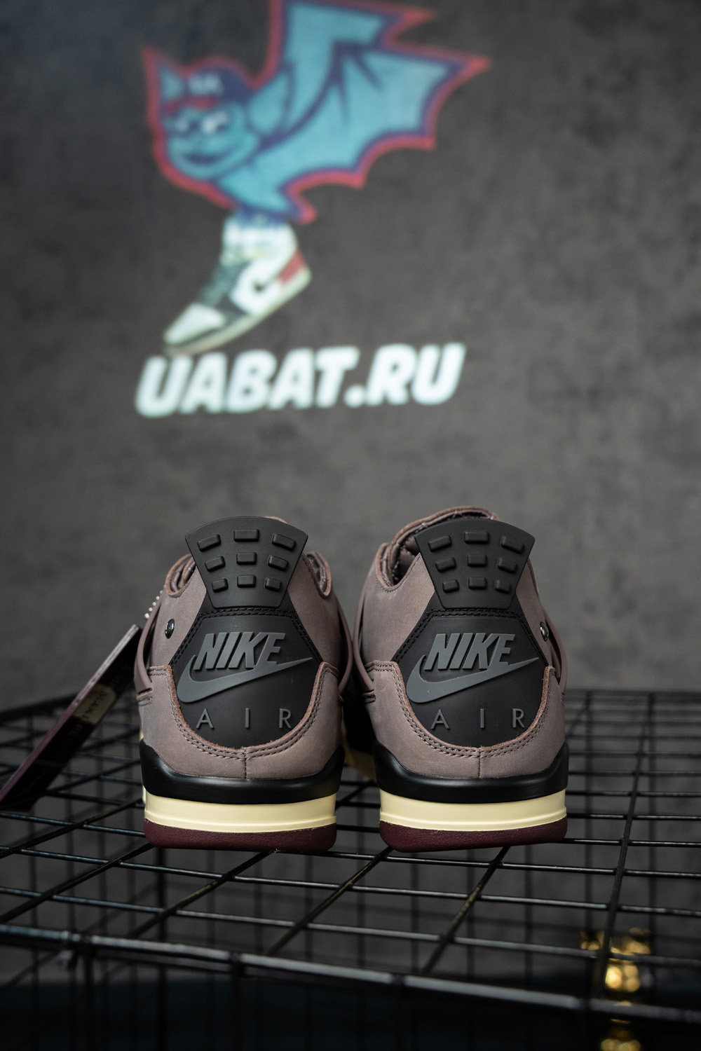 A MA MANIERE X AIR JORDAN 4 RETRO 