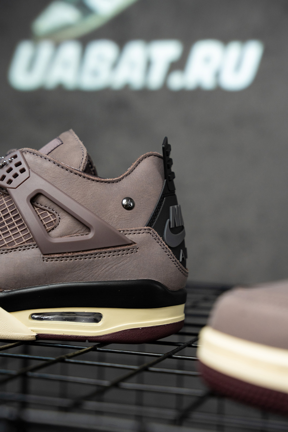 A MA MANIERE X AIR JORDAN 4 RETRO 
