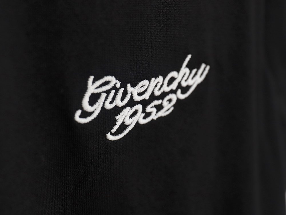 Givenchy 24SS 1952 embroidered T-shirt TSK1