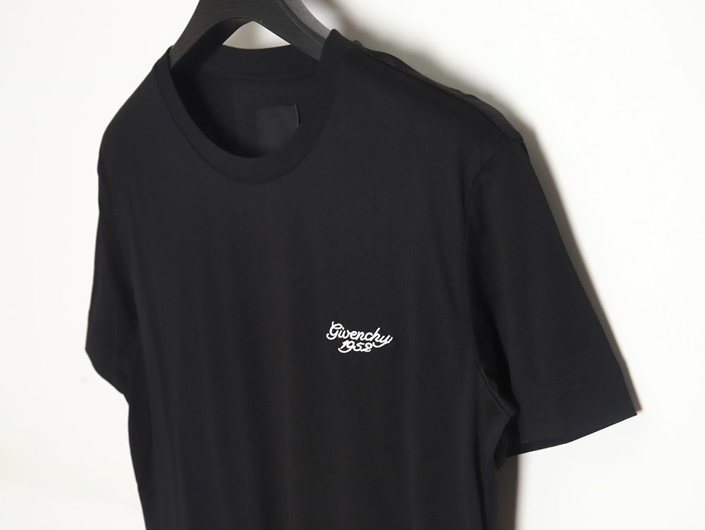 Givenchy 24SS 1952 embroidered T-shirt TSK1