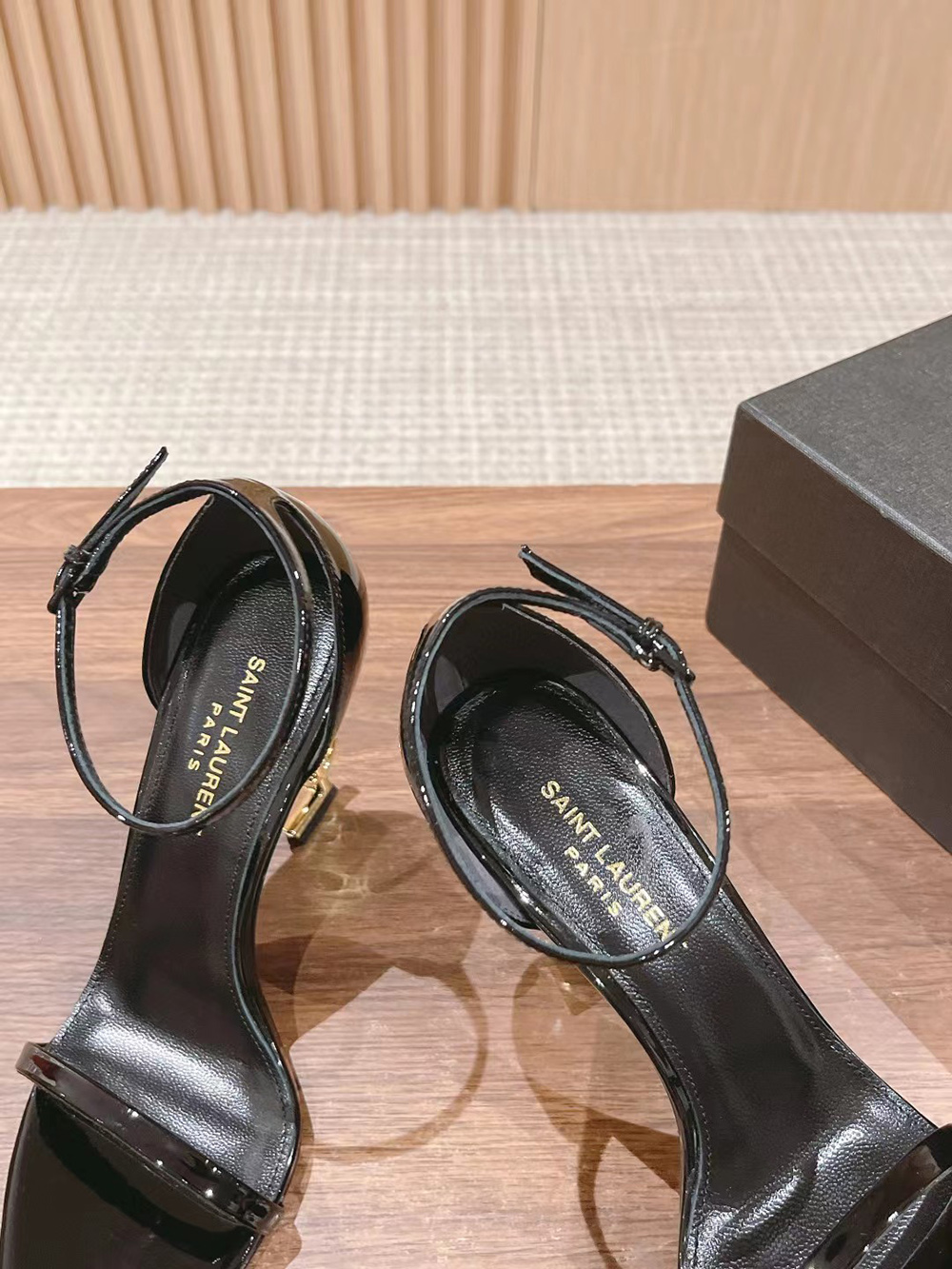 Sa**t Lau*nt opyum sandals in patent leather h:105mm