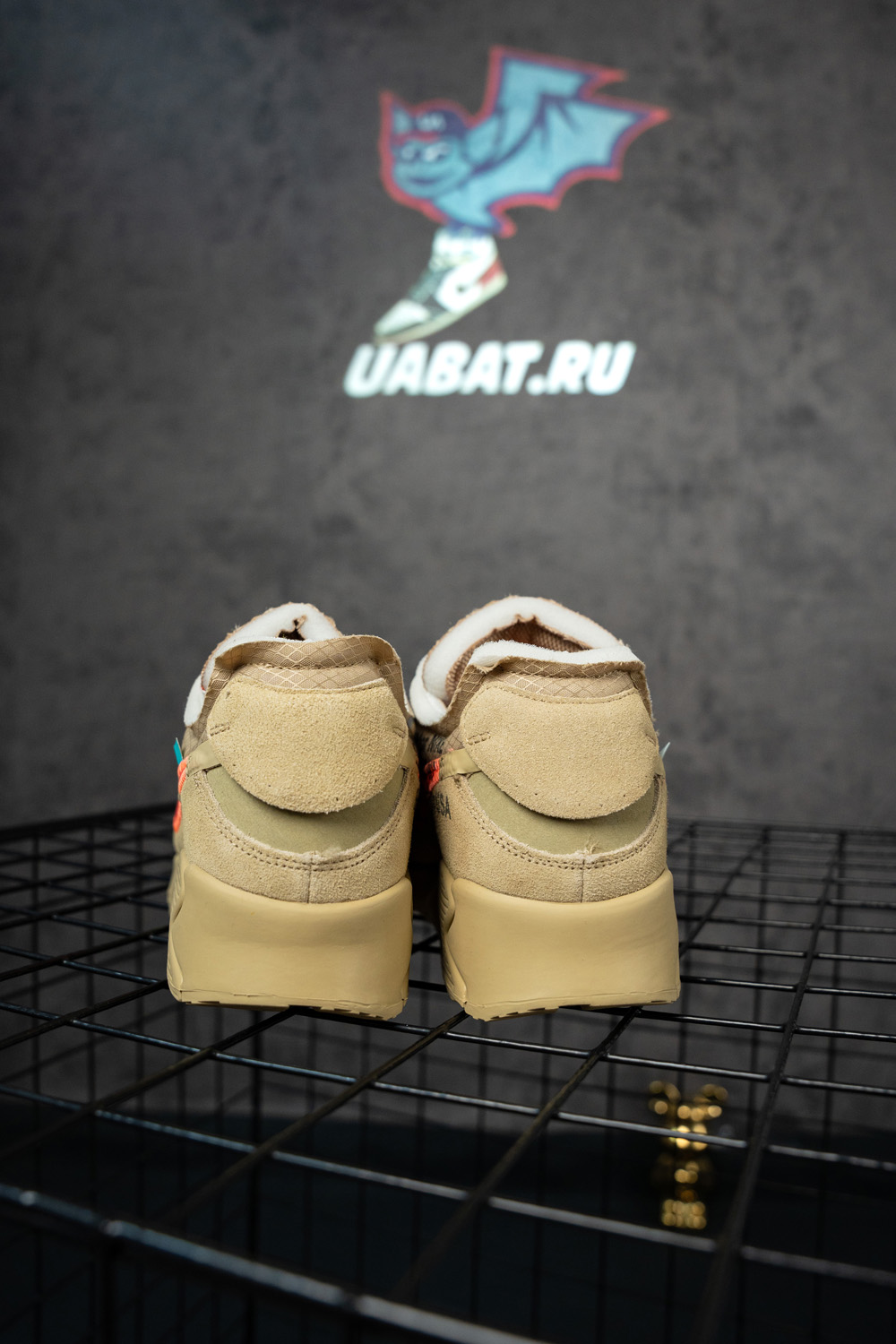 Off-White x Air Max 90 