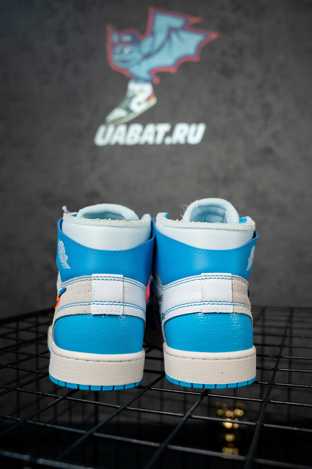 Off-White x Air Jordan 1 Retro High OG 