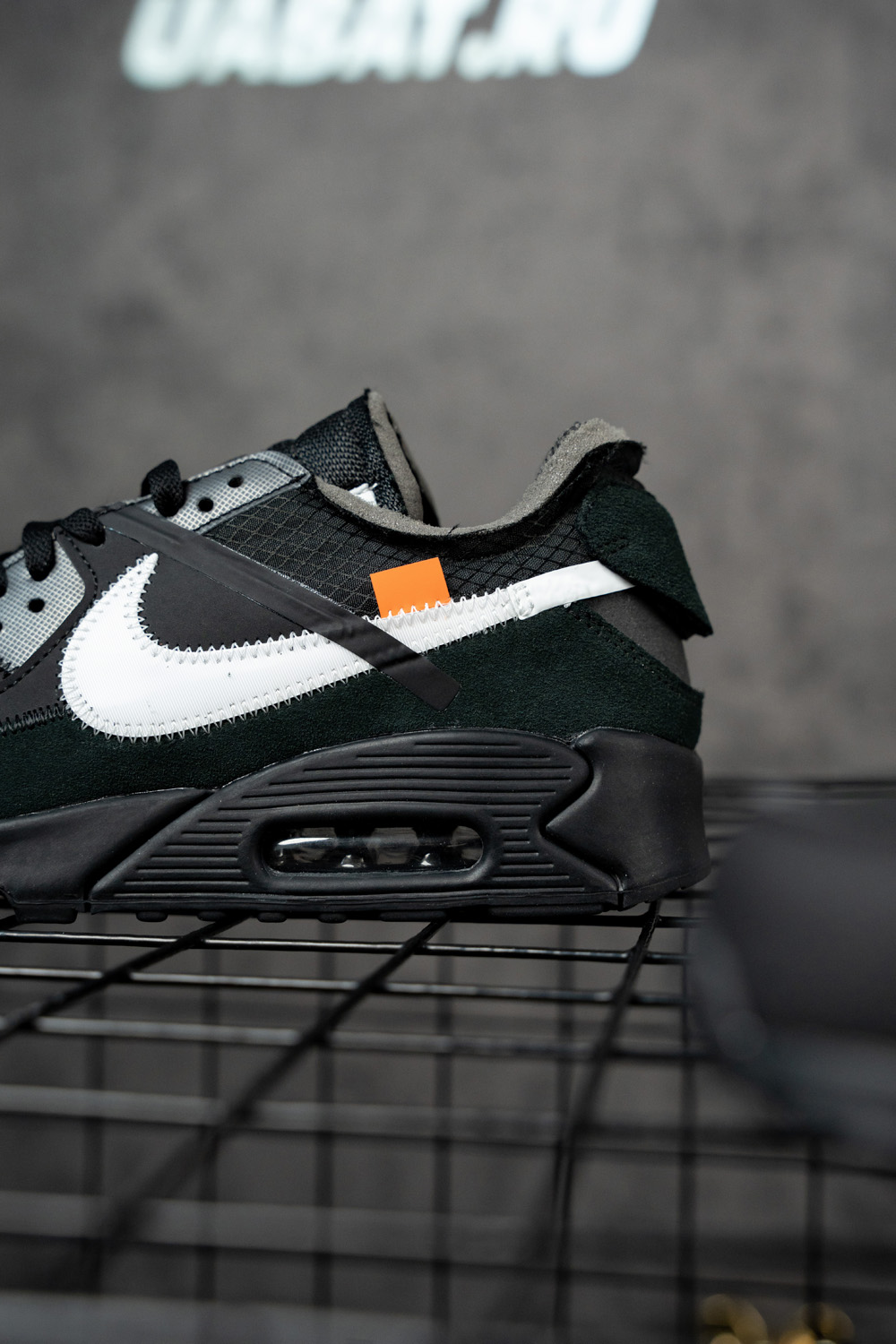 Off-White x Air Max 90 