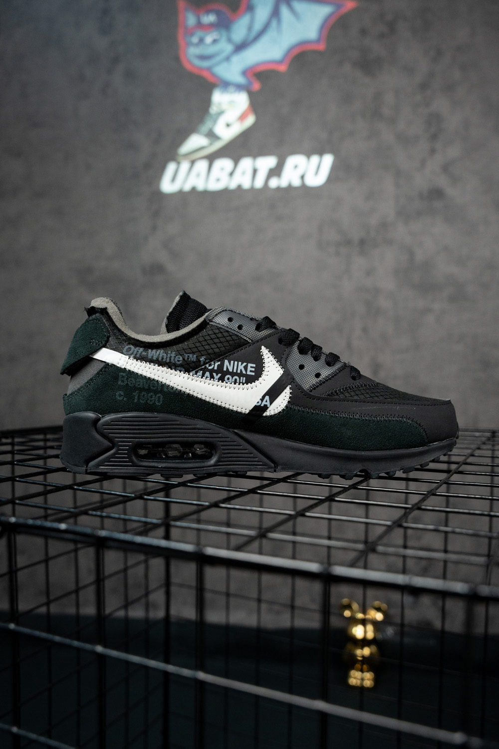 Off-White x Air Max 90 