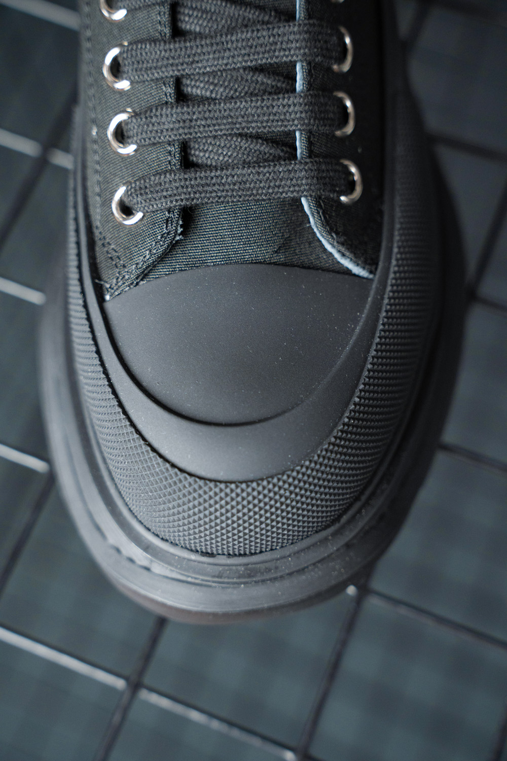 alexander M*Q*en tread slick lace up 