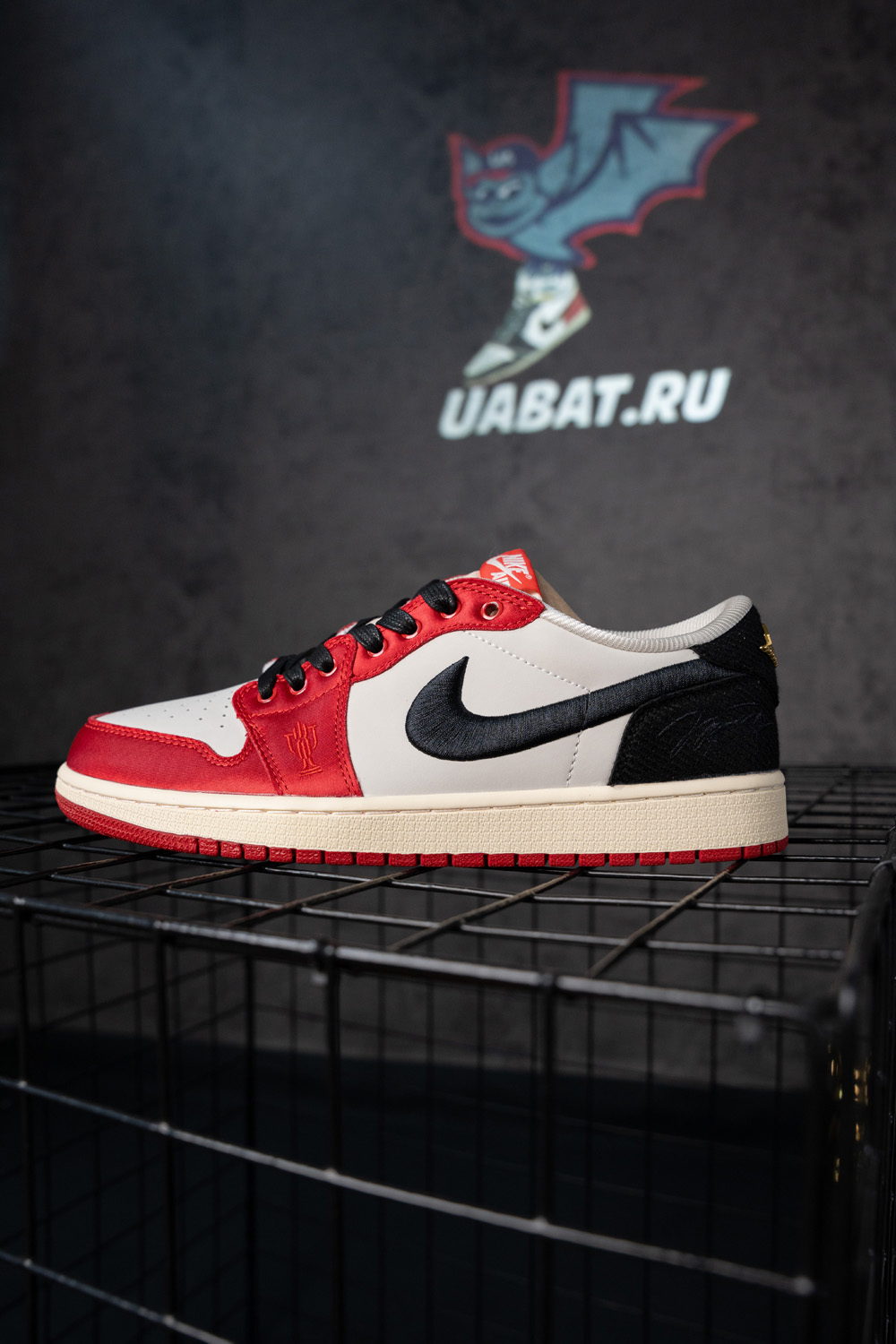 Air Jordan 1 Retro Low OG x Trophy Room "Away"