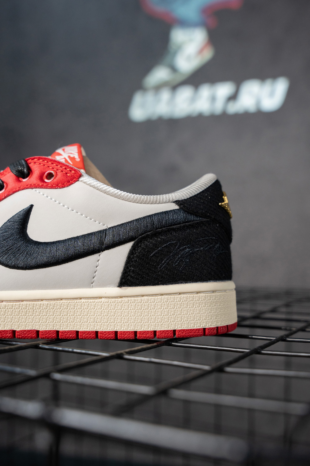 Air Jordan 1 Retro Low OG x Trophy Room "Away"