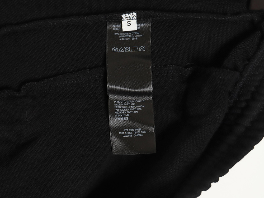 Ba*len*cia*ga 24ss manchester united embroidered ripped washed distressed shorts