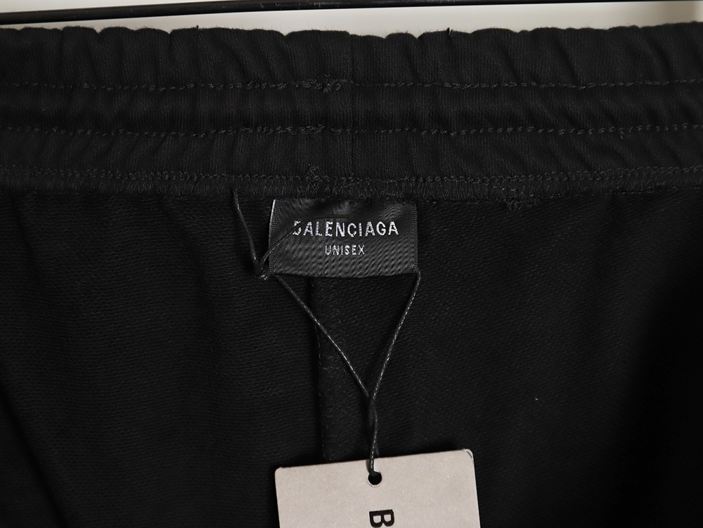 Ba*len*cia*ga 24ss manchester united embroidered ripped washed distressed shorts