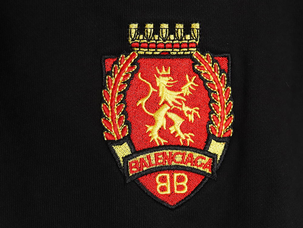 Ba*len*cia*ga 24ss manchester united embroidered ripped washed distressed shorts