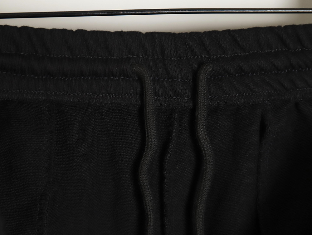 Ba*len*cia*ga 24ss manchester united embroidered ripped washed distressed shorts