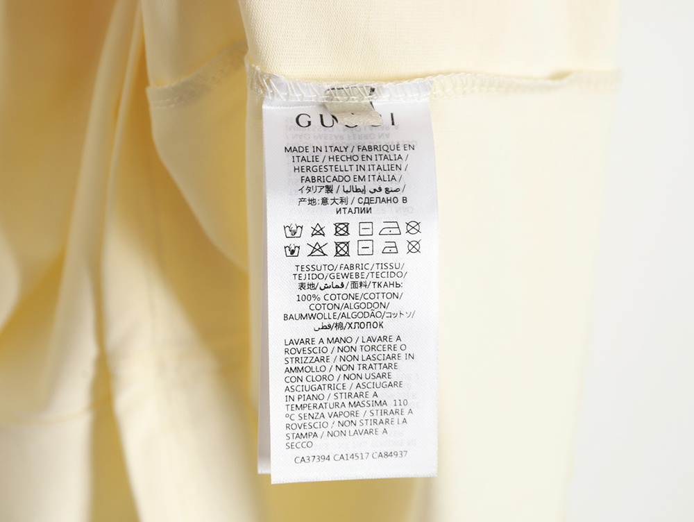 G*u*i 24ss planet graphic print short sleeves