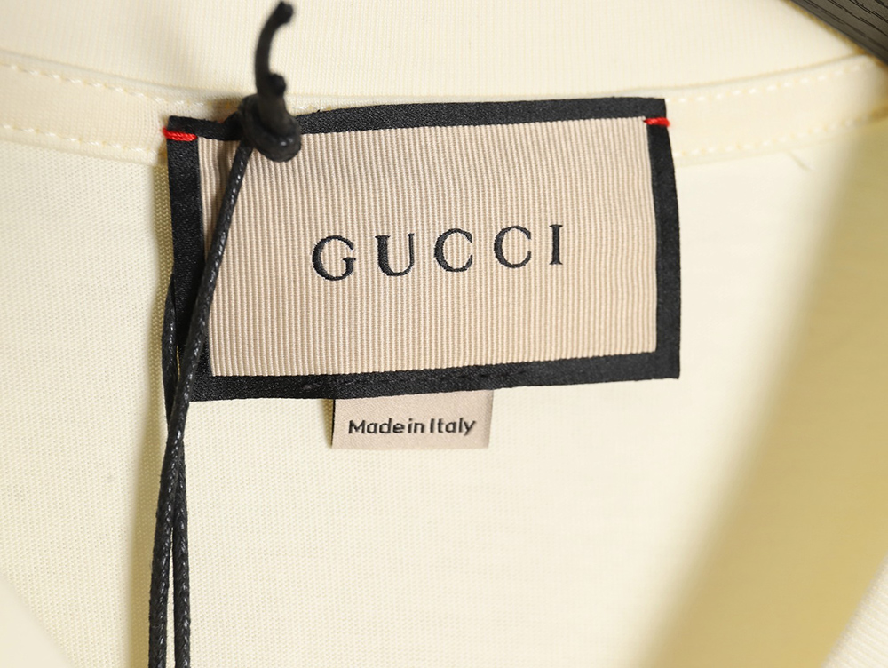 G*u*i 24ss planet graphic print short sleeves