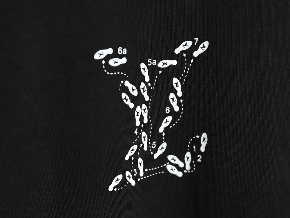 l0*is V*t0n employee limited printed short sleeves