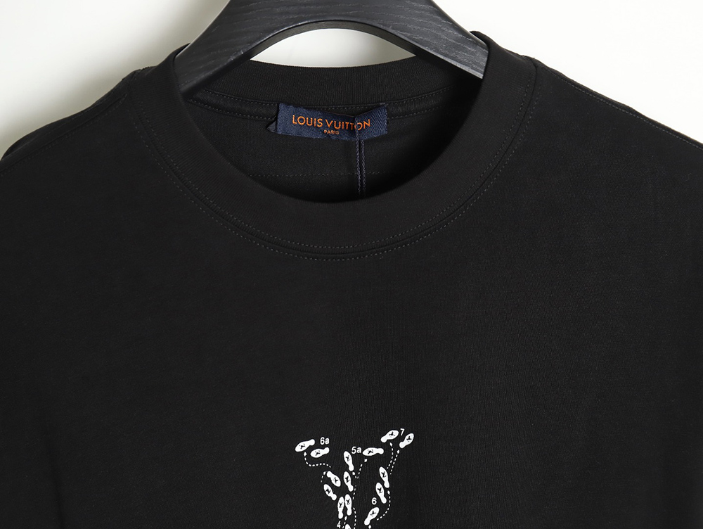 l0*is V*t0n employee limited printed short sleeves