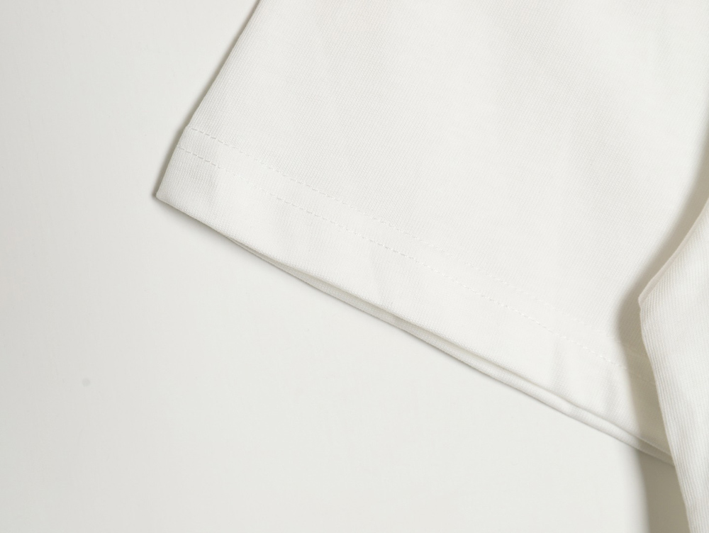 L0ew* offset letter print short sleeves