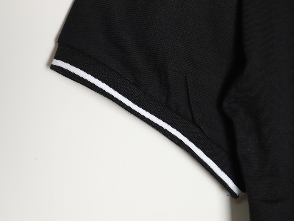 Pra*a 24ss embroidered lettering short sleeves