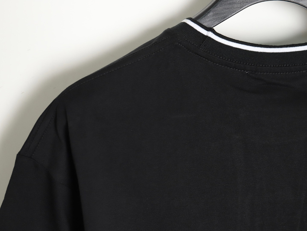 Pra*a 24ss embroidered lettering short sleeves