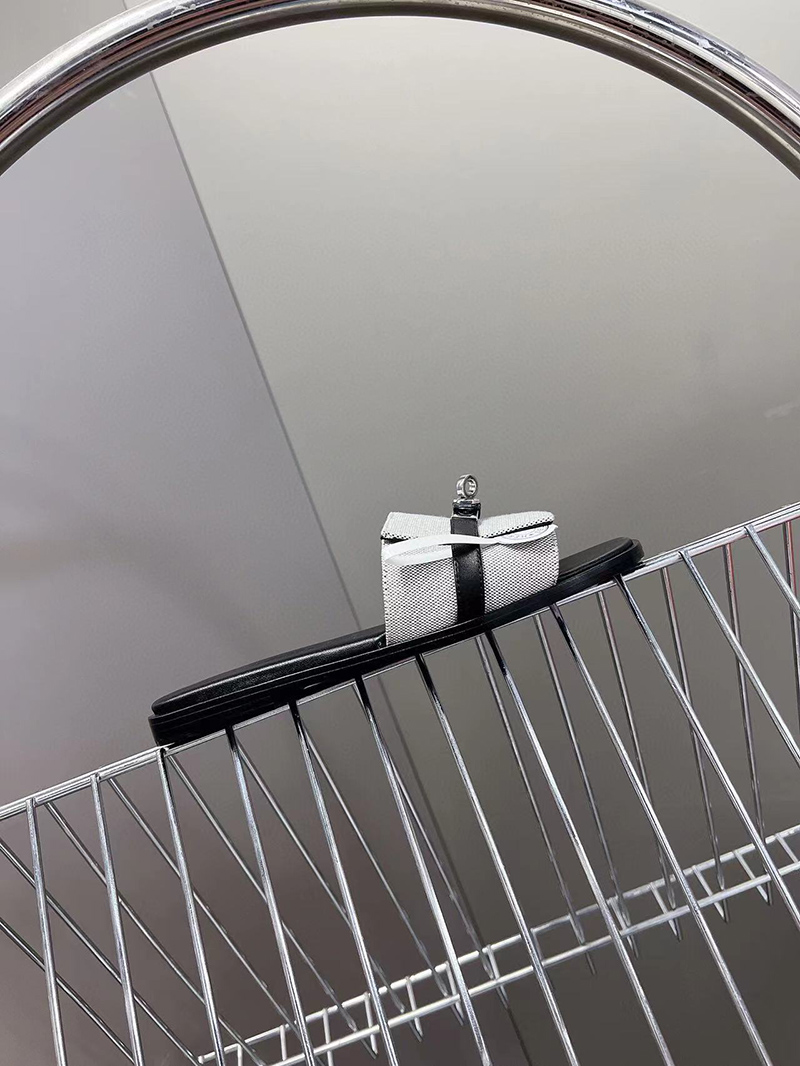 H**mes gabriel slides