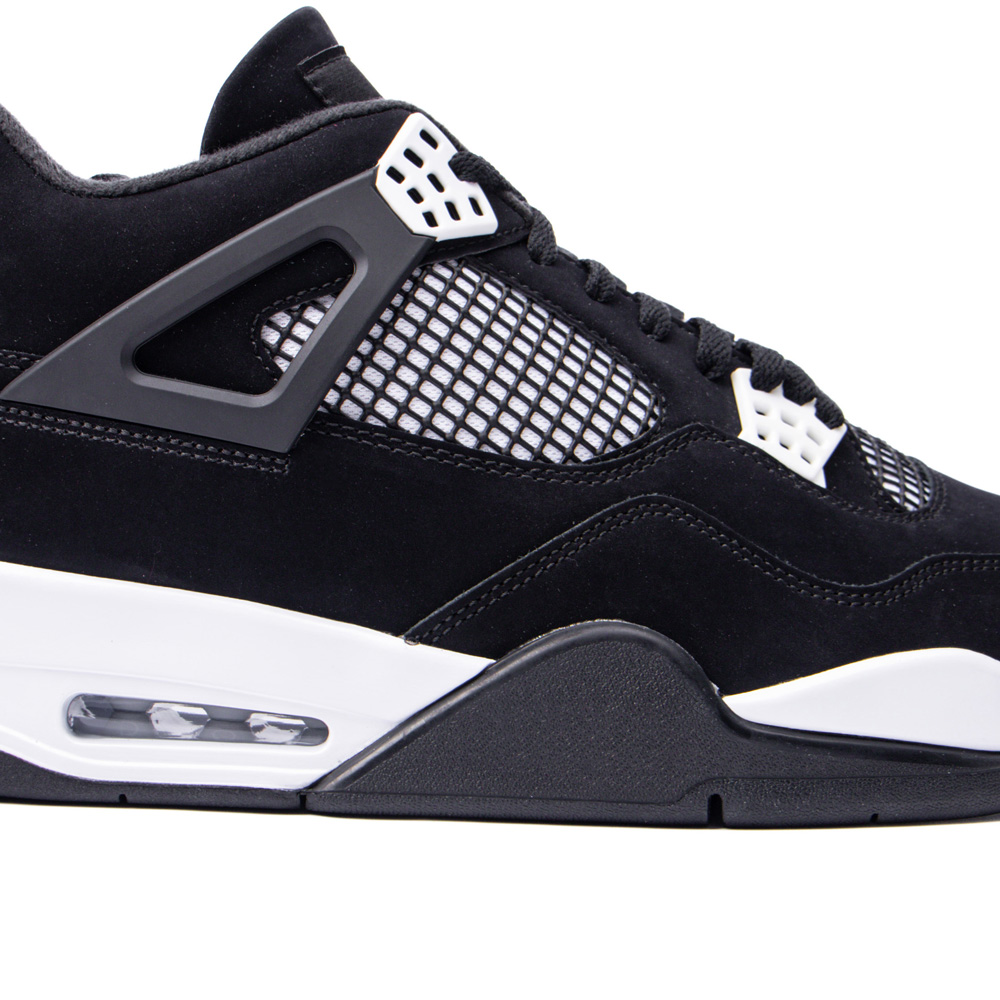 The Air Jordan 4 “White Thunder"