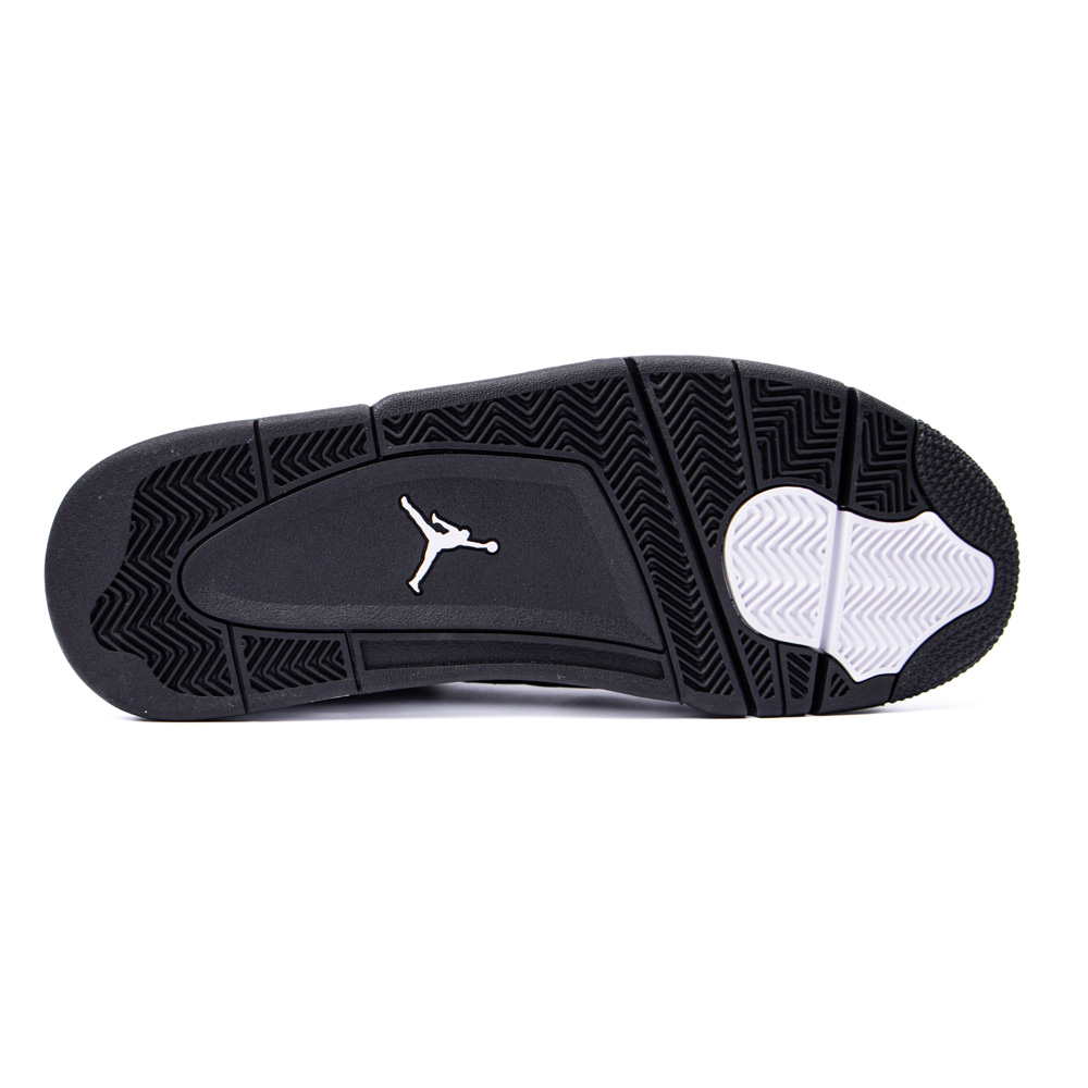The Air Jordan 4 “White Thunder"