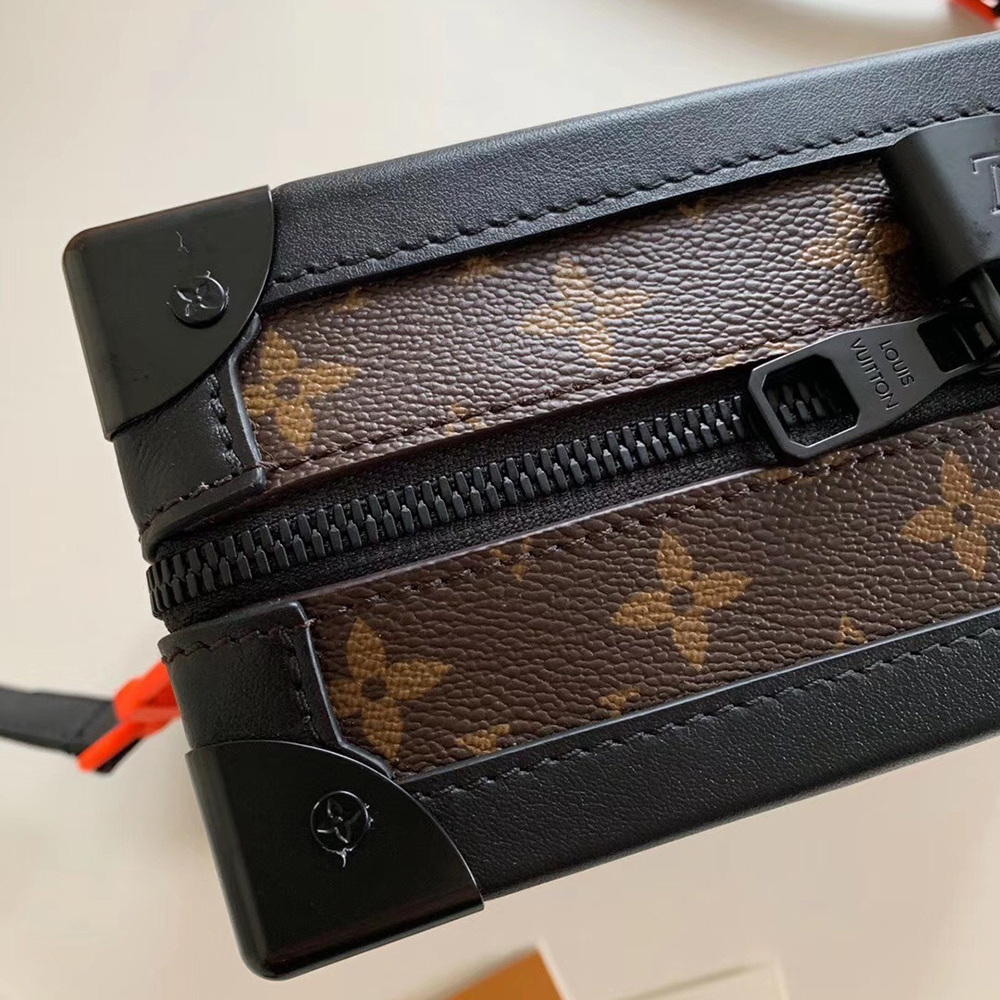 l0*is V*t0n bags m44427 24.5*10*17.5cm