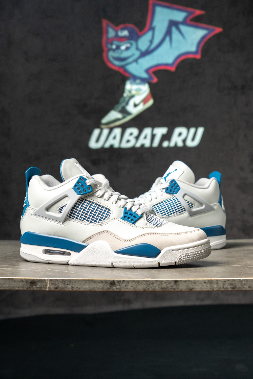 Air Jordan 4 Retro 