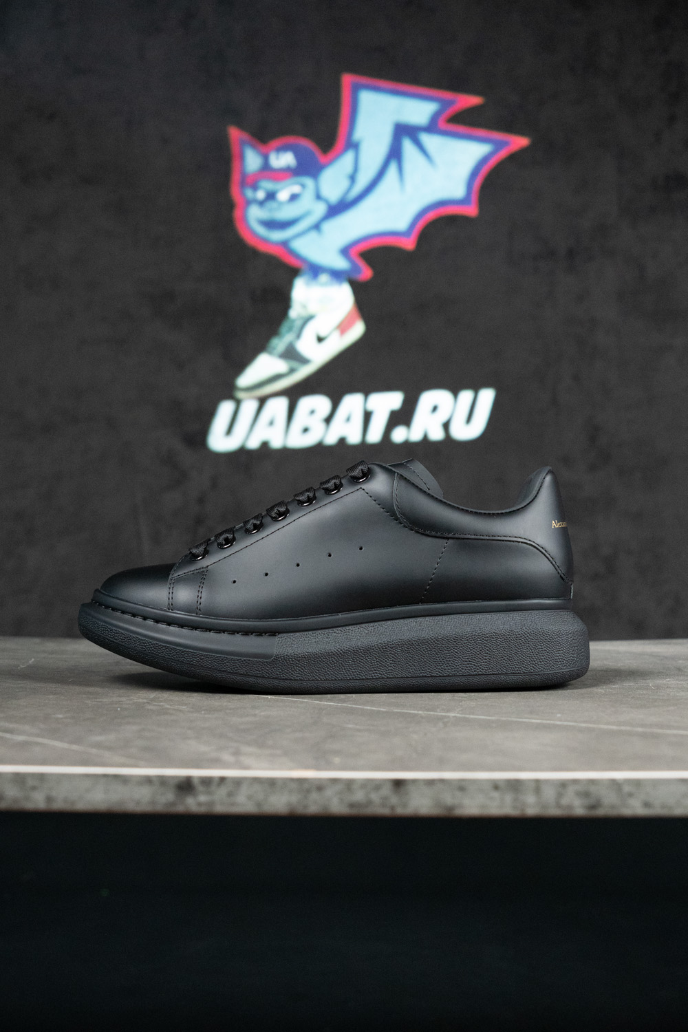 alexander M*Q*en oversized sneaker 