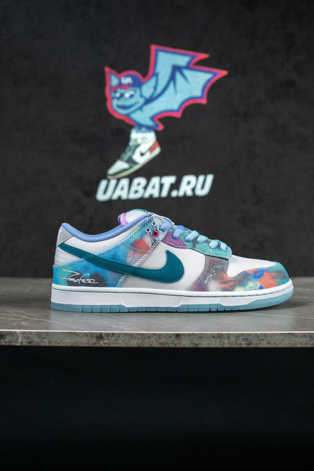 Futura Laboratories x Dunk Low SB