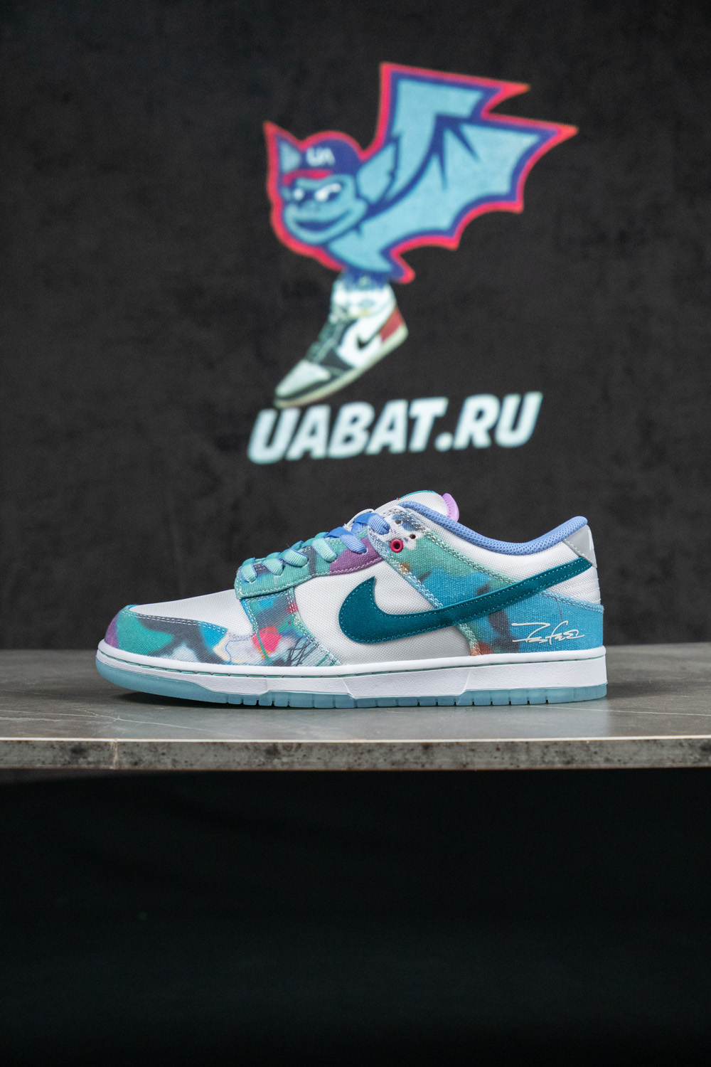 Futura Laboratories x Dunk Low SB