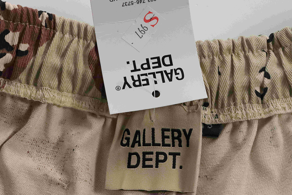 Gallery Dept Camouflage Desert Shorts