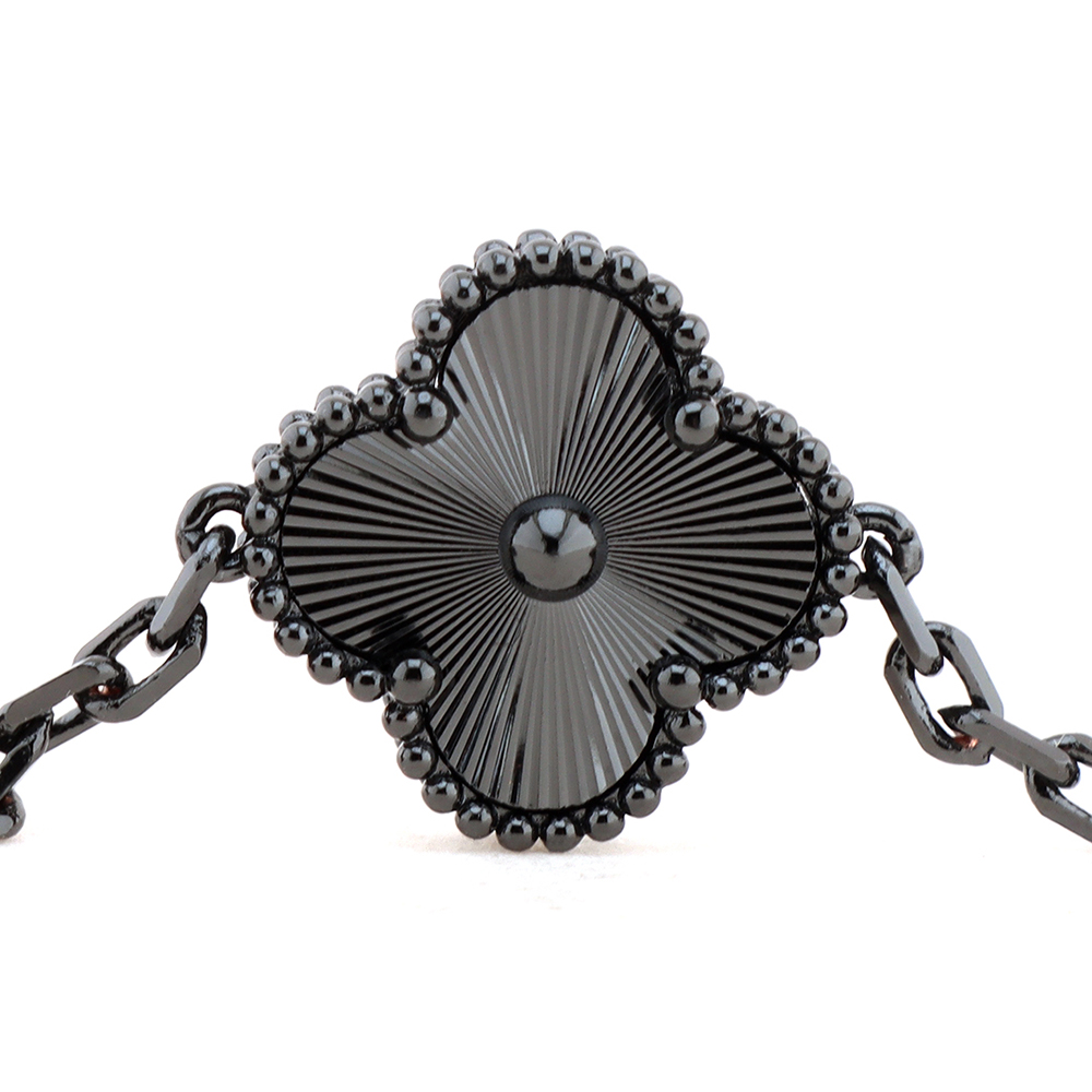 V*N CL*F & arpels bracelet  au750