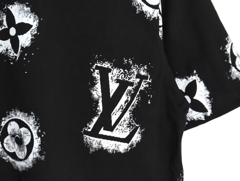 l0*is V*t0n lv full logo printed short sleeves