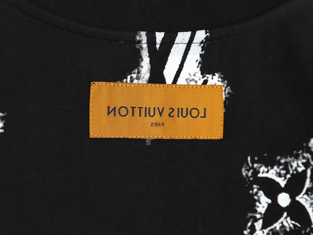 l0*is V*t0n lv full logo printed short sleeves