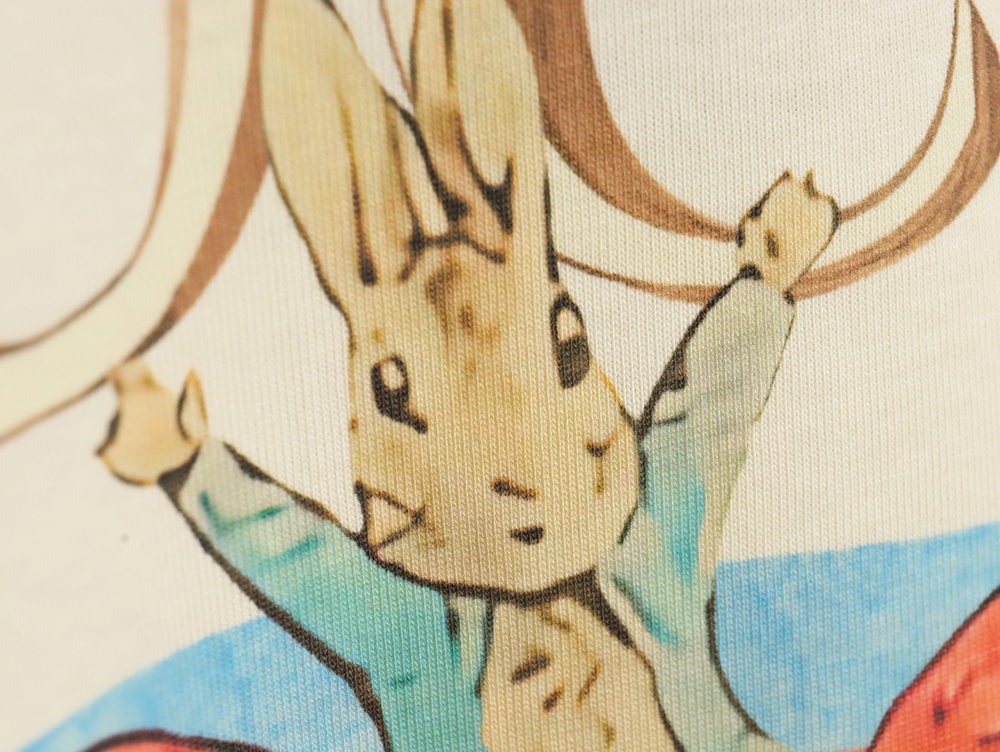 G*u*i 24ss classic letter logo strawberry print t-shirt