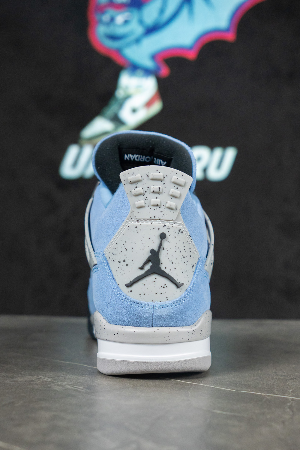 AIR JORDAN 4 UNIVERSITY BLUE