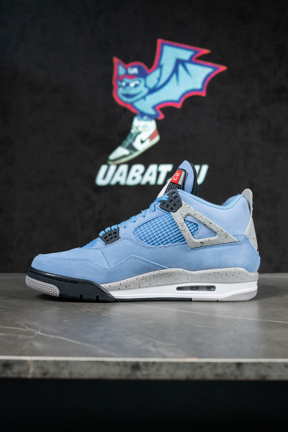 AIR JORDAN 4 UNIVERSITY BLUE