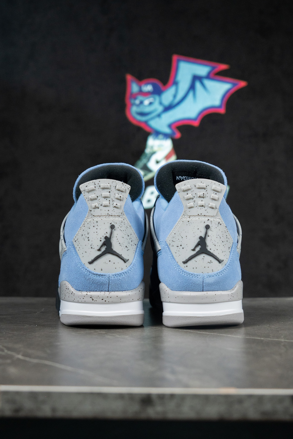 AIR JORDAN 4 UNIVERSITY BLUE