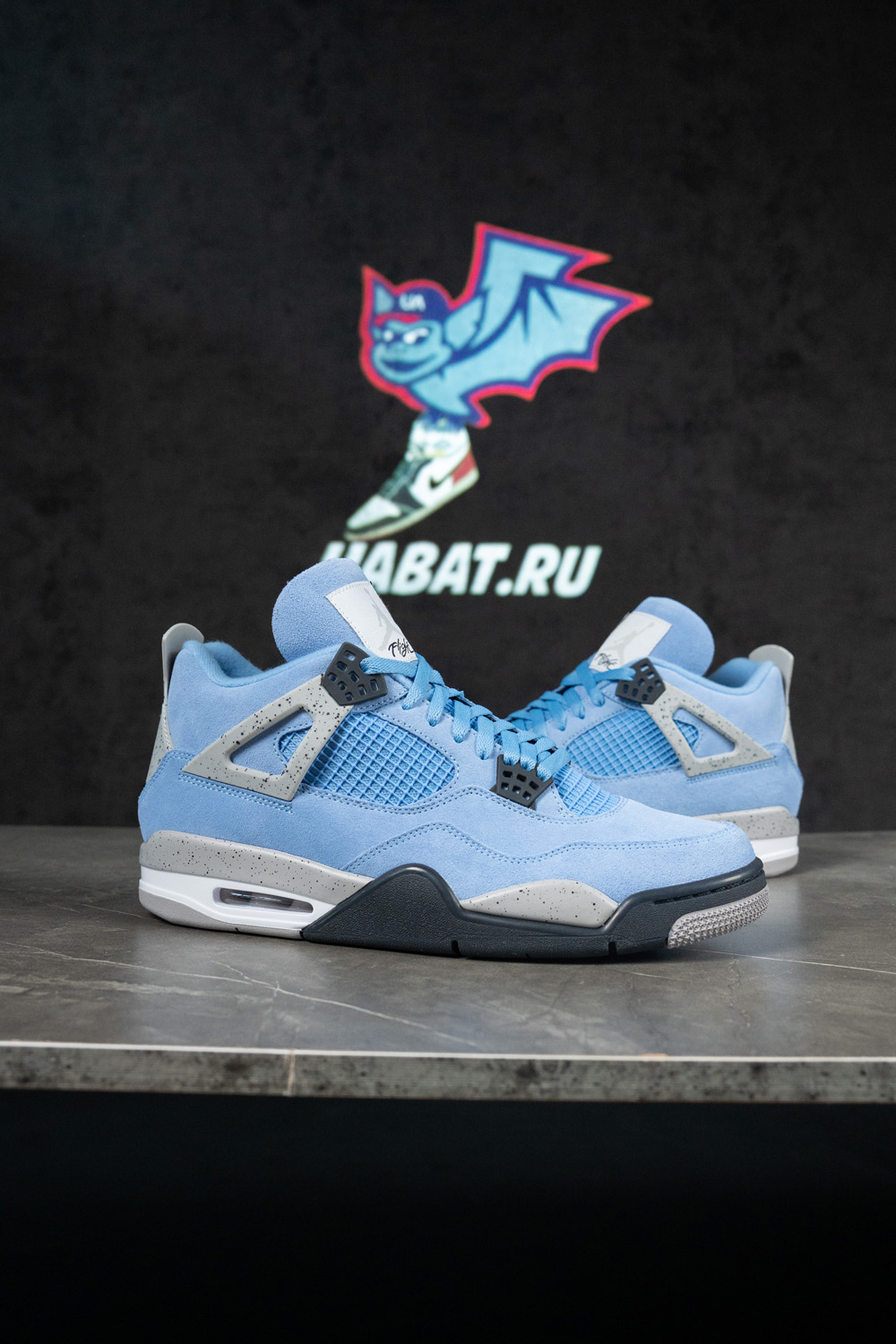 AIR JORDAN 4 UNIVERSITY BLUE