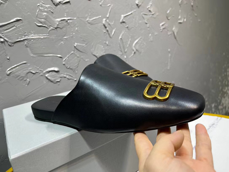 Ba*len*cia*ga cosy bb leather slippers