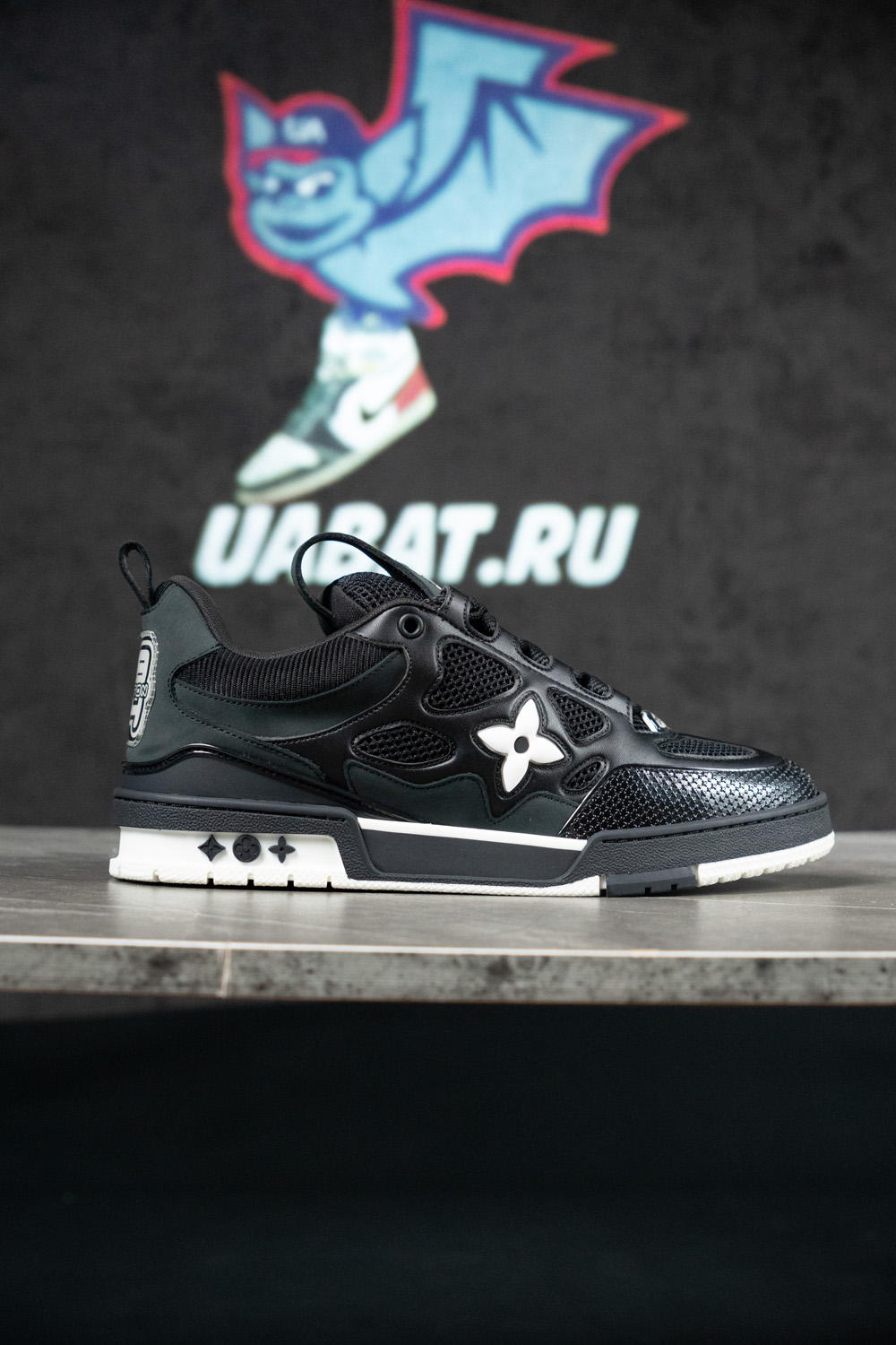 l0*is V*t0n skate sneaker 