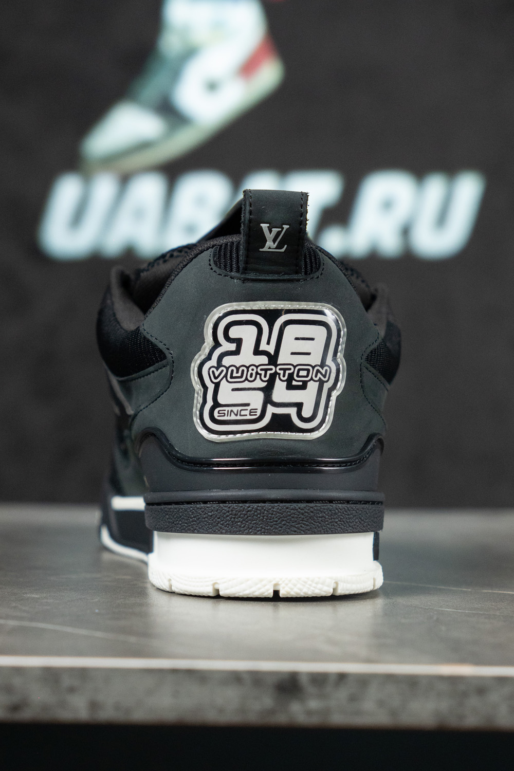 l0*is V*t0n skate sneaker 