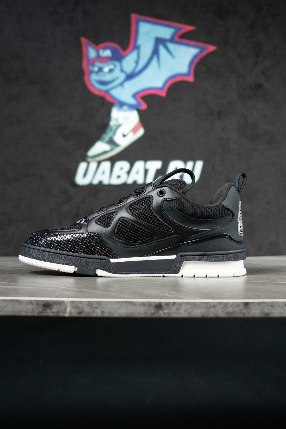 l0*is V*t0n skate sneaker 