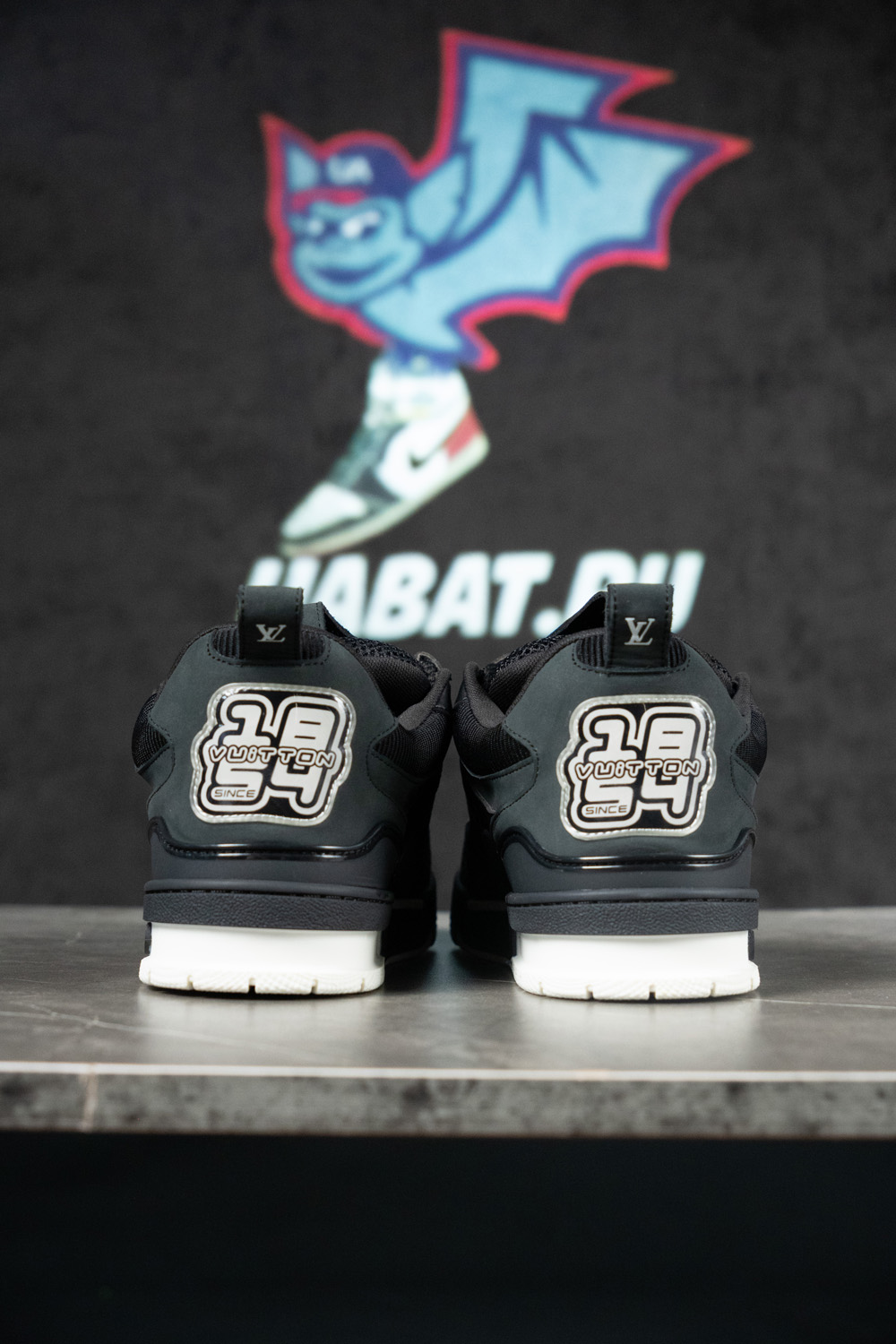 l0*is V*t0n skate sneaker 