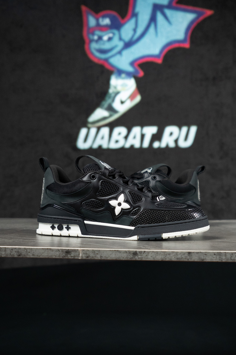 l0*is V*t0n skate sneaker 