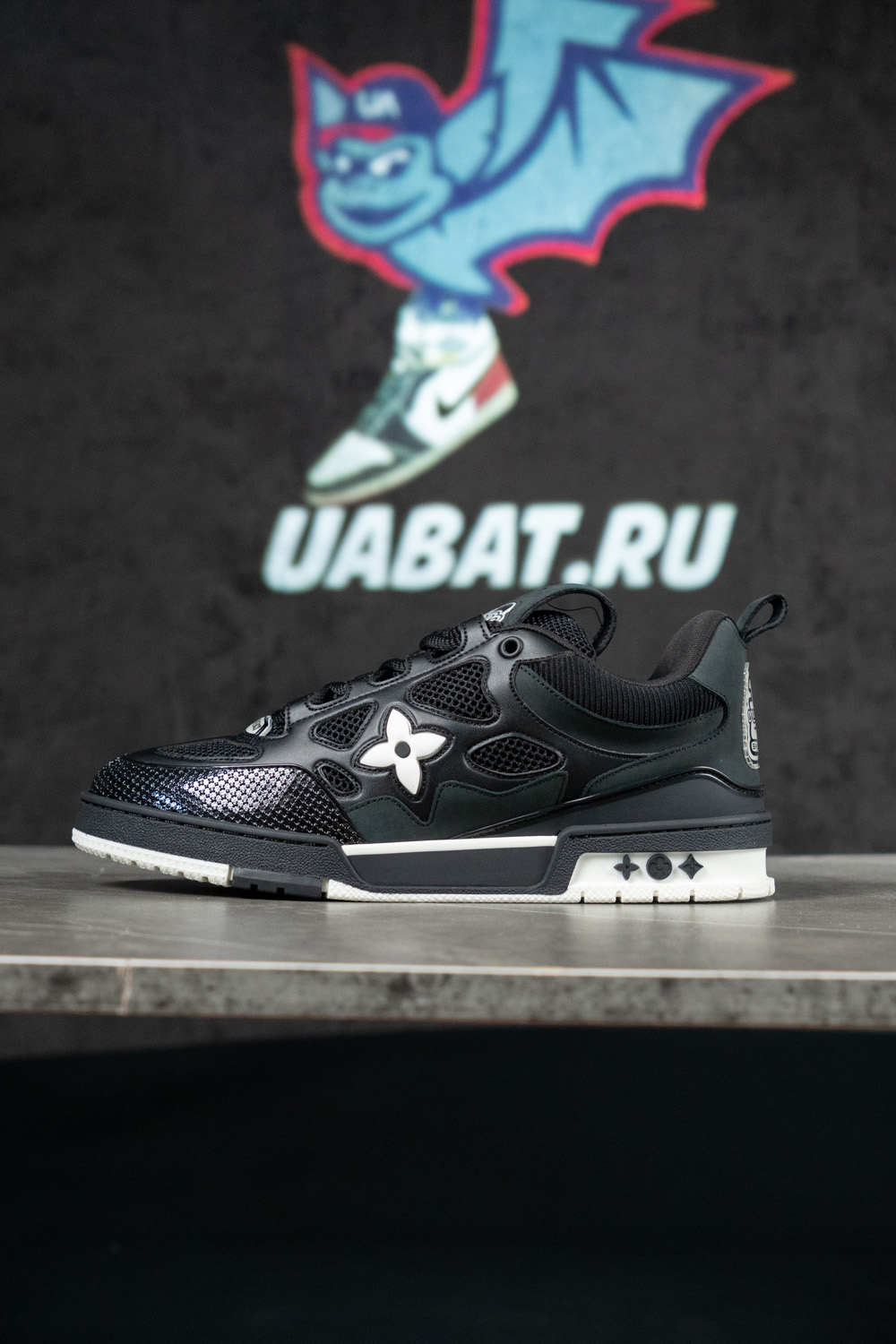 l0*is V*t0n skate sneaker 