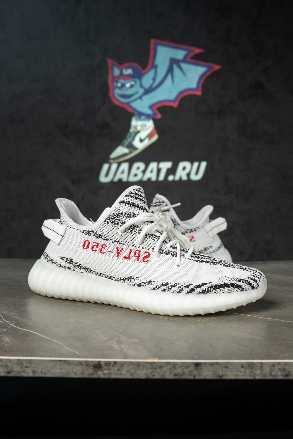 "special price" Y**zy boost 350 v2 "zebra"