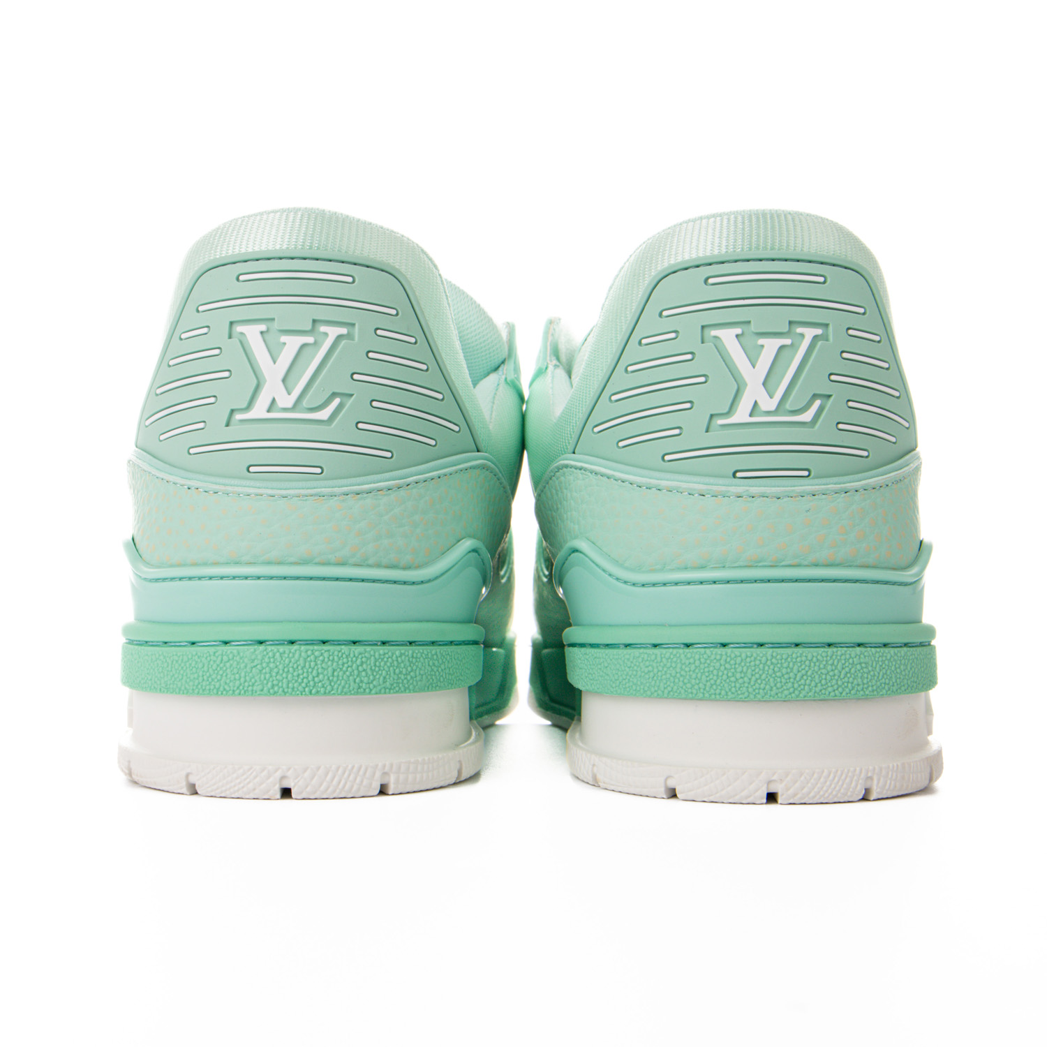 l0*is V*t0n trainer green