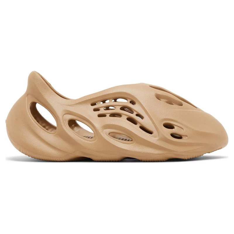 Y**zy foam runner ''clay taupe''